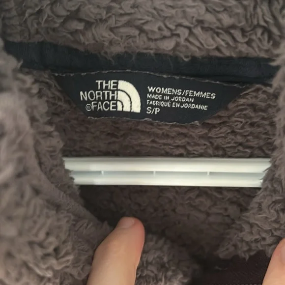 Eggplant purple north face teddy pullover - Picture 3 of 4